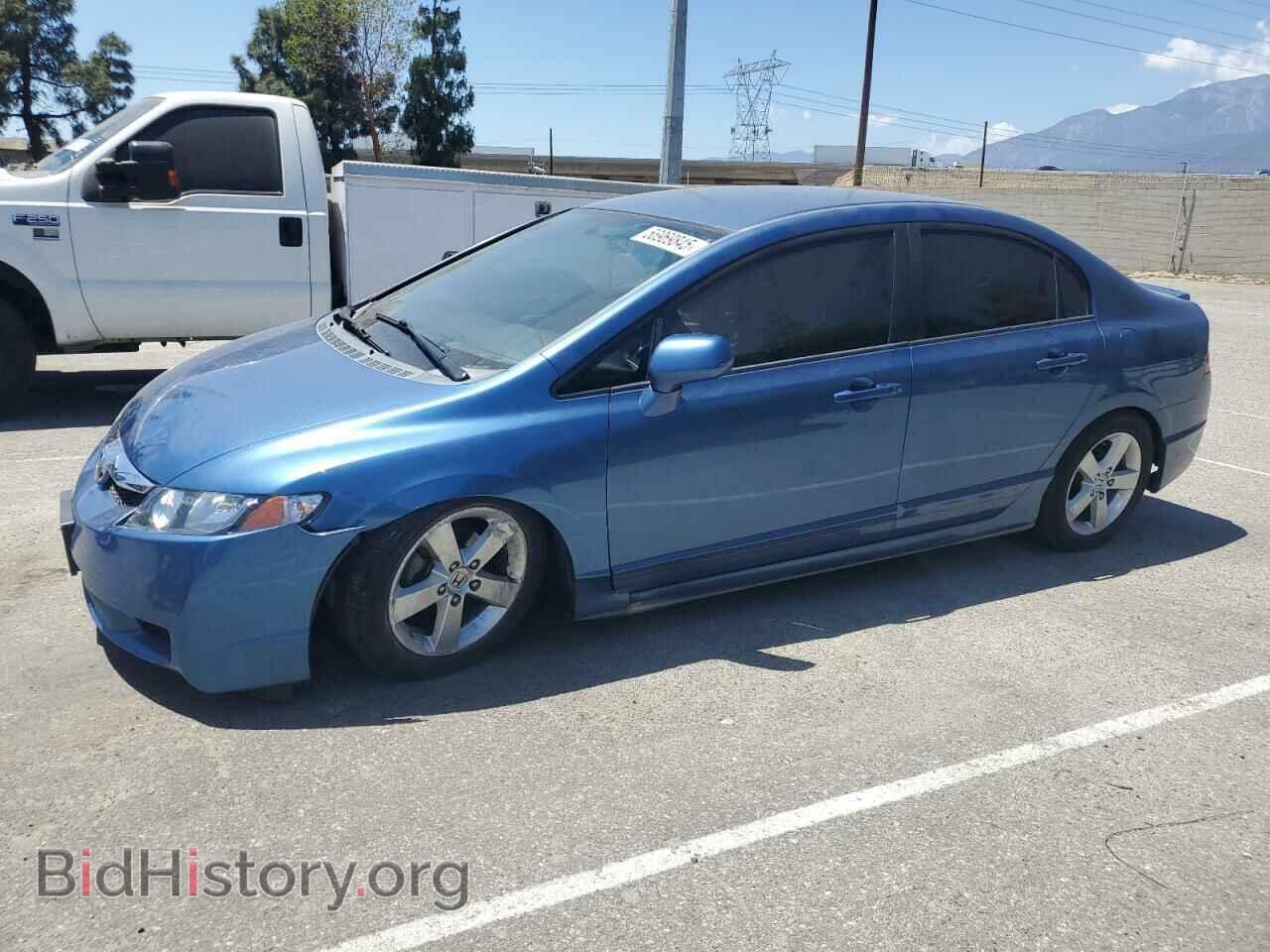Фотография 19XFA1F69AE044242 - HONDA CIVIC 2010