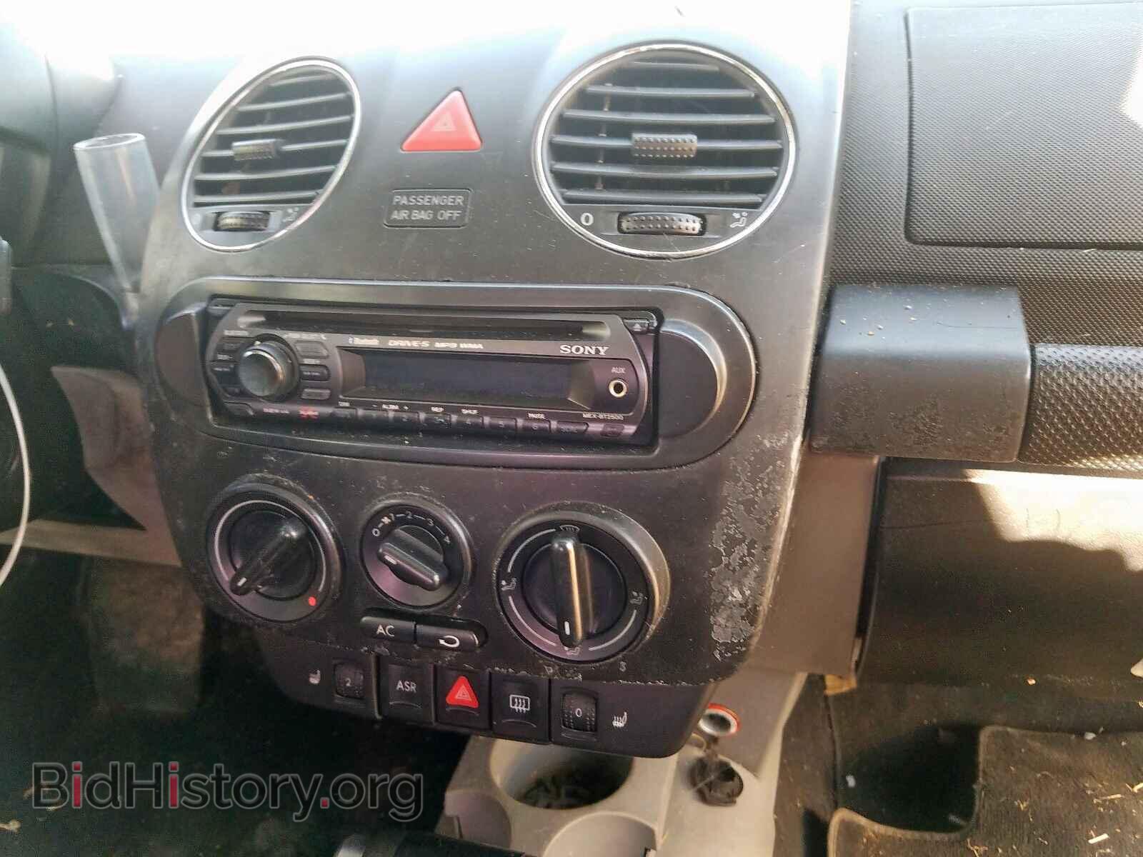 2000 VOLKSWAGEN BEETLE - VIN: 3VWCD21C8YM487136 - Фото 9