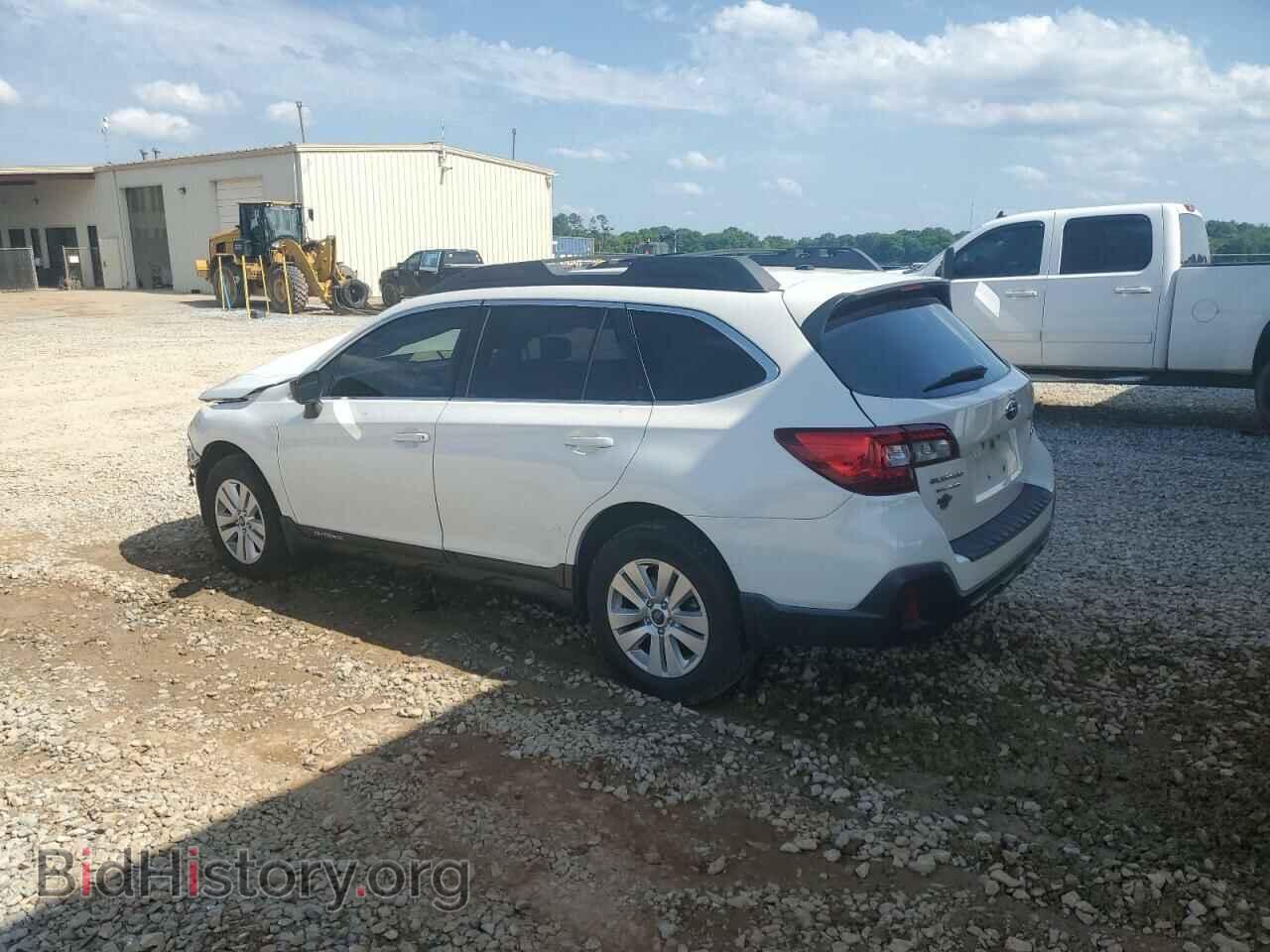 2019 SUBARU OUTBACK - VIN: 4S4BSABC8K3211394 - Фото 2