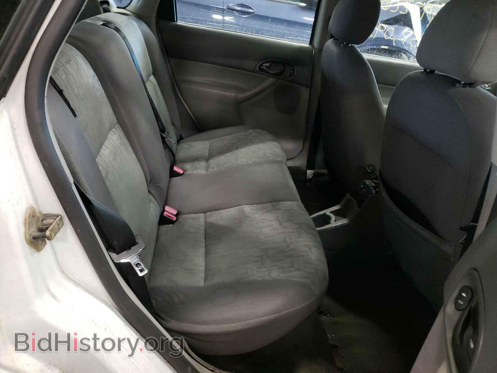 2005 FORD FOCUS - VIN: 1FAHP36N35W206040 - Фото 6