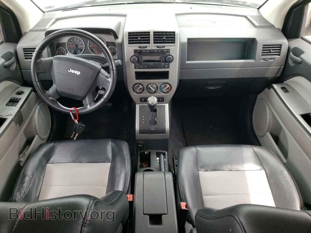 2007 JEEP COMPASS - VIN: 1J8FF57W37D586155 - Фото 8