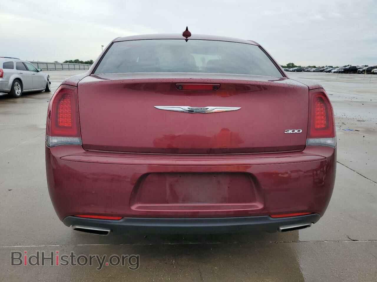 2019 CHRYSLER 300 - VIN: 2C3CCAAG5KH614387 - Фото 6