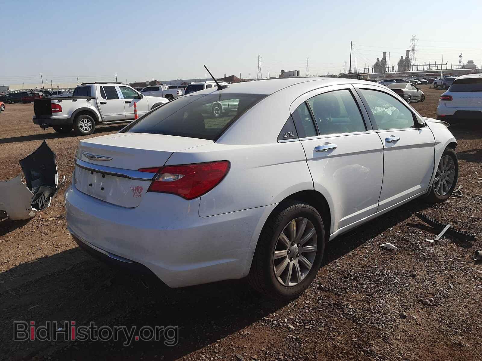 2013 CHRYSLER 200 - VIN: 1C3CCBCG4DN723890 - Фото 4