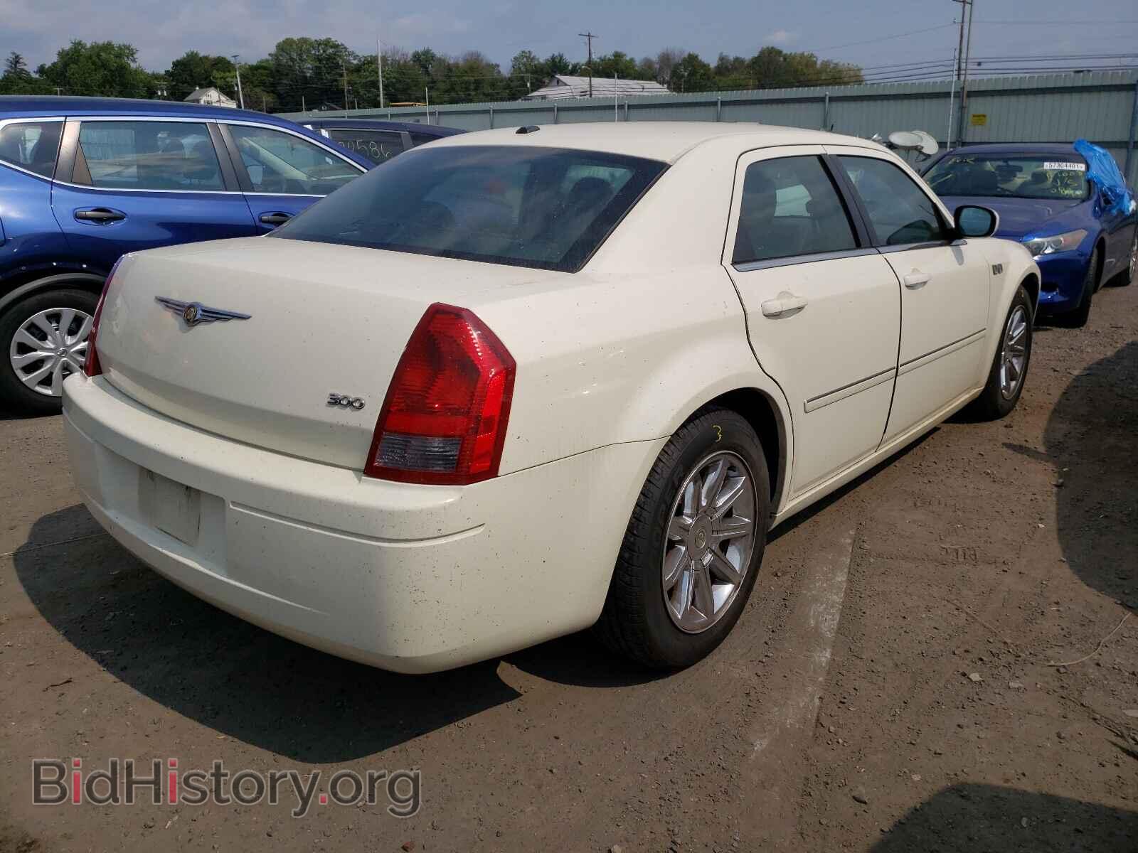 2007 CHRYSLER 300 - VIN: 2C3LA43R37H612375 - Фото 4