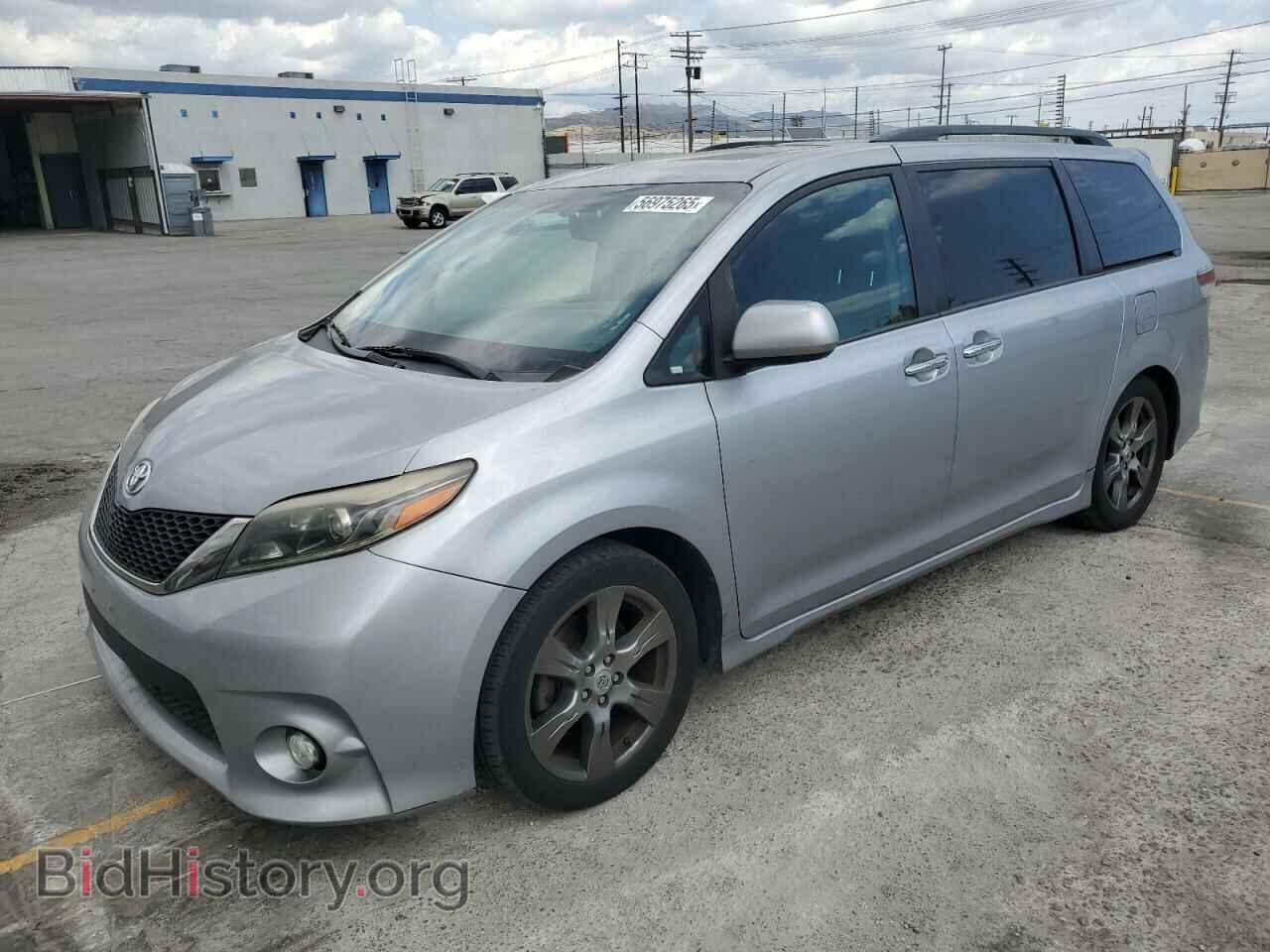 Фотография 5TDXZ3DC5HS821825 - TOYOTA SIENNA 2017