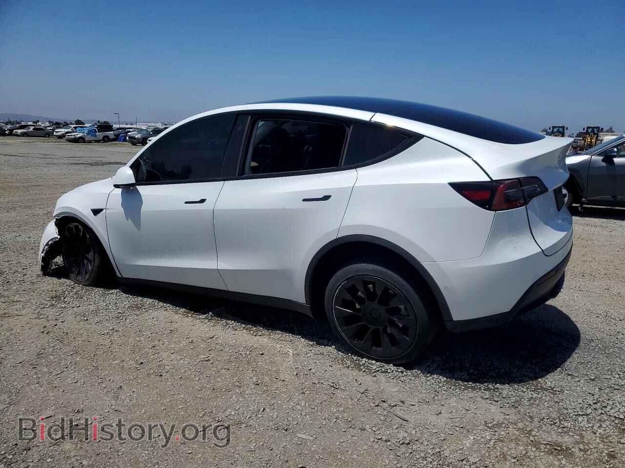 2022 TESLA MODEL Y - VIN: 7SAYGDEE6NF371069 - Photo 2