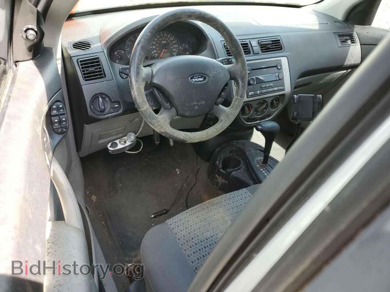 2006 FORD FOCUS - VIN: 1FAFP34N86W107399 - Фото 8