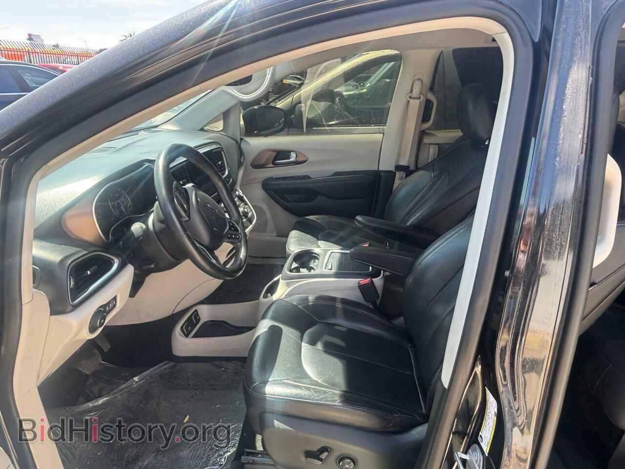 2017 CHRYSLER PACIFICA - VIN: 2C4RC1EG3HR832332 - Photo 9