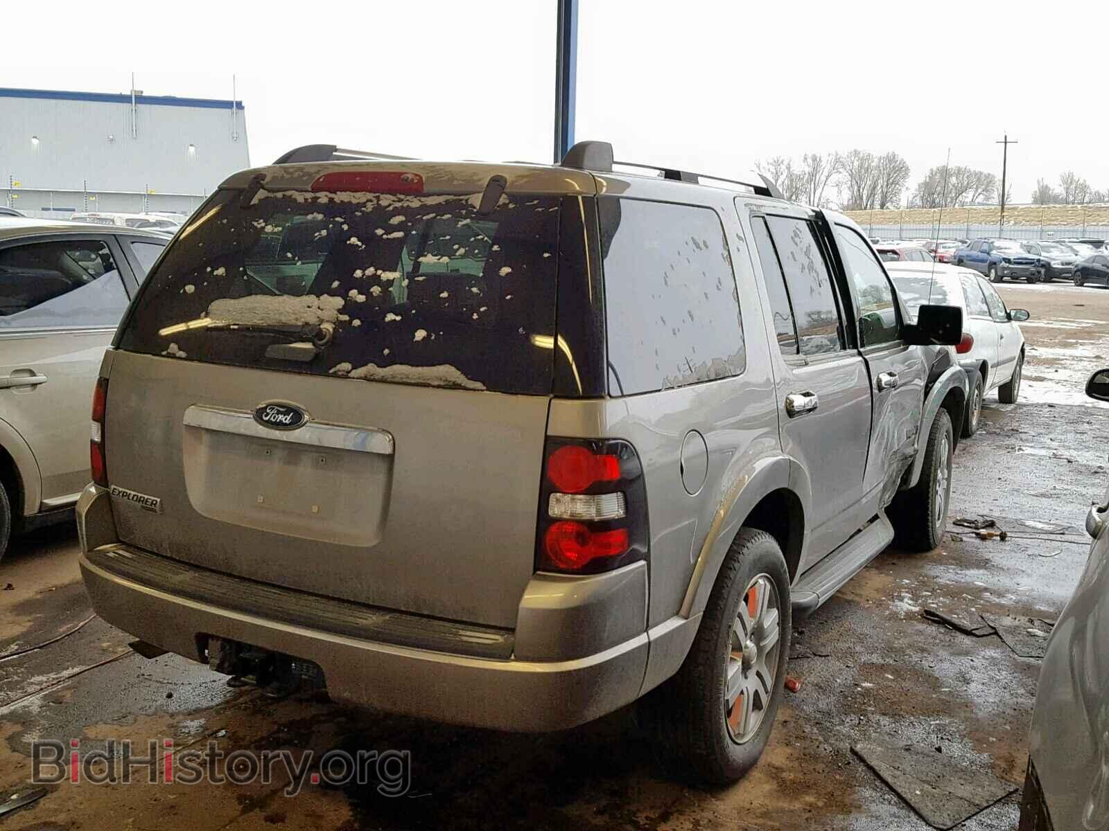 2008 FORD EXPLORER L - VIN: 1FMEU65E88UA40148 - Photo 4