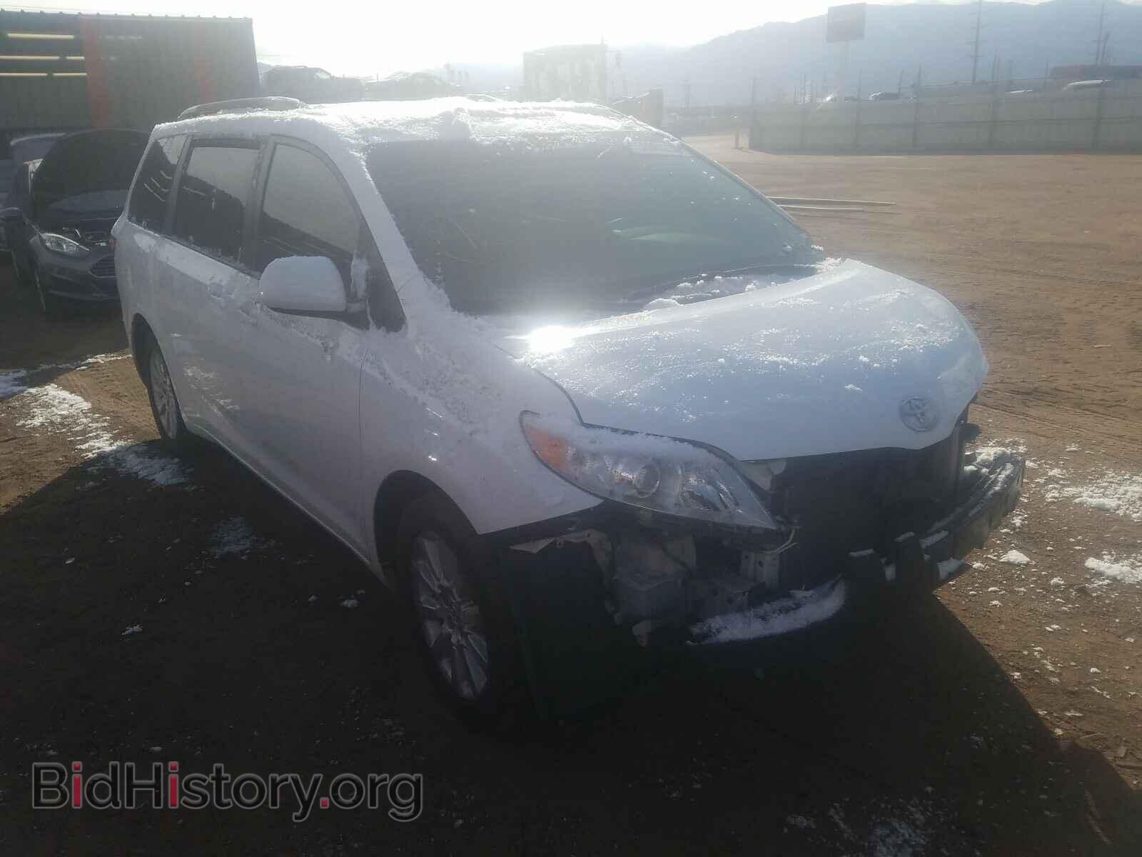 Photo 5TDJK3DC3FS115671 - TOYOTA SIENNA 2015