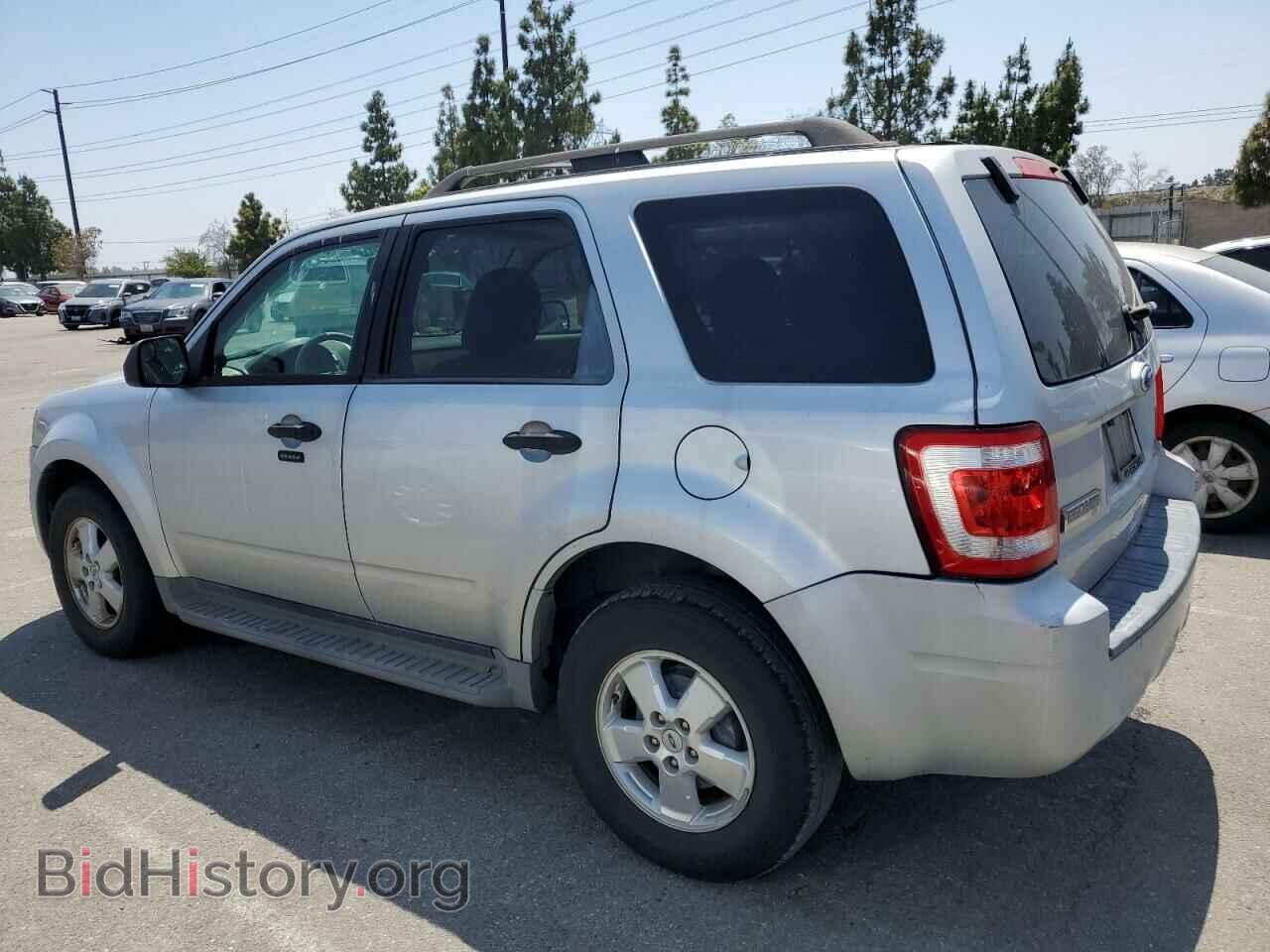 2010 FORD ESCAPE - VIN: 1FMCU0D72AKA69704 - Фото 2