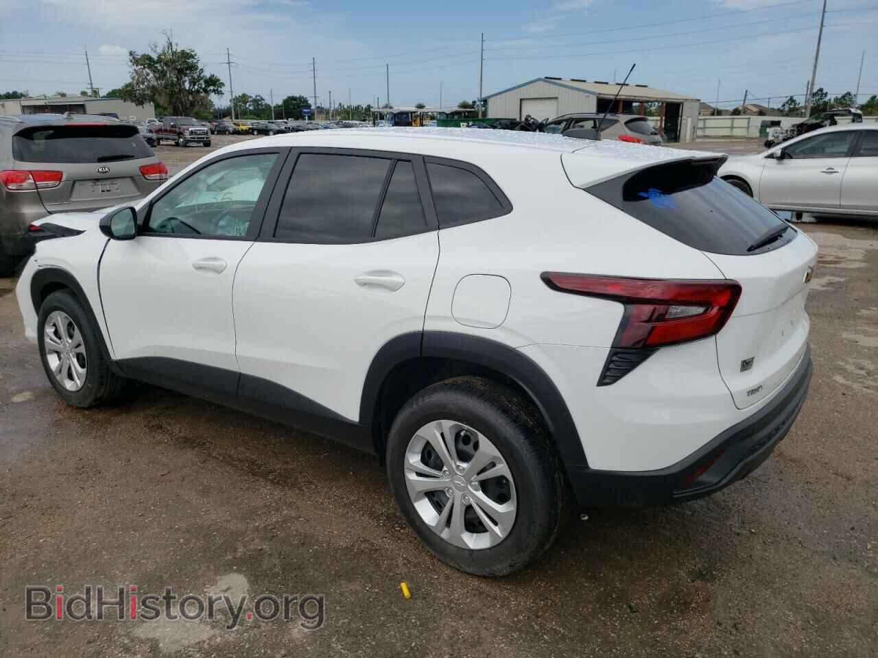 2024 CHEVROLET TRAX - VIN: KL77LFE27RC026316 - Фото 2