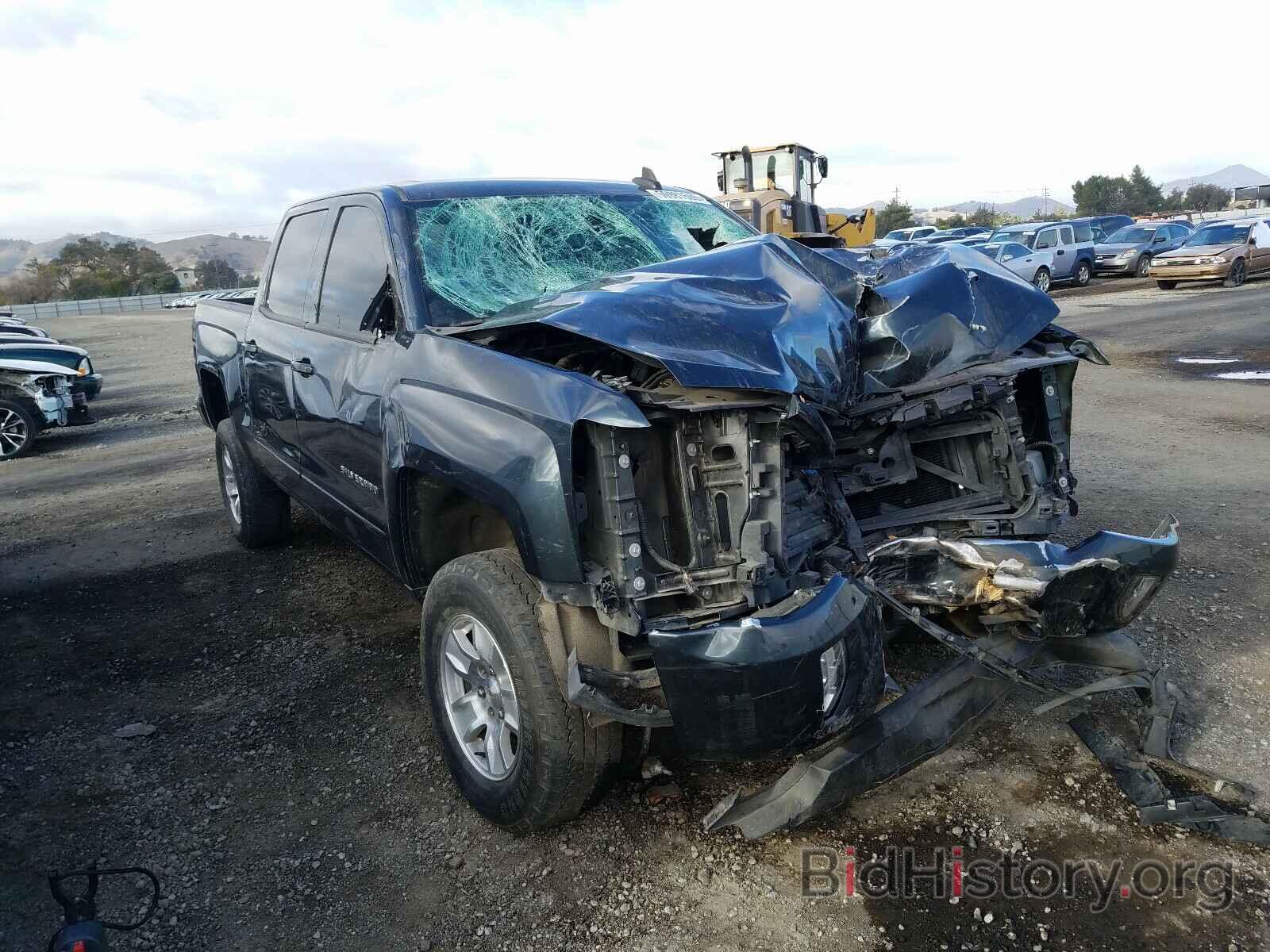 Photo 3GCUKREC8HG151954 - CHEVROLET SILVERADO 2017