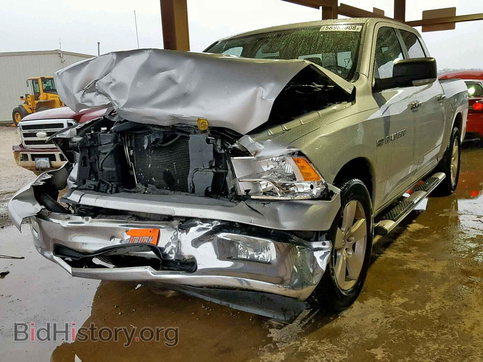 2011 DODGE RAM 1500 - VIN: 1D7RB1CT3BS505136 - Фото 2