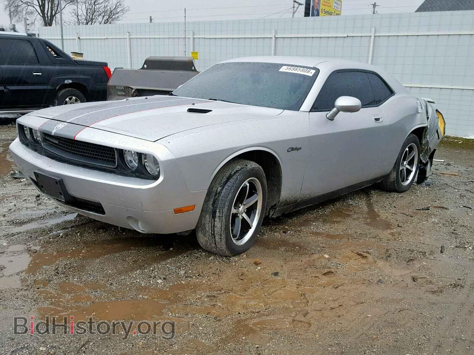 2010 DODGE CHALLENGER - VIN: 2B3CJ4DV6AH142603 - Photo 2