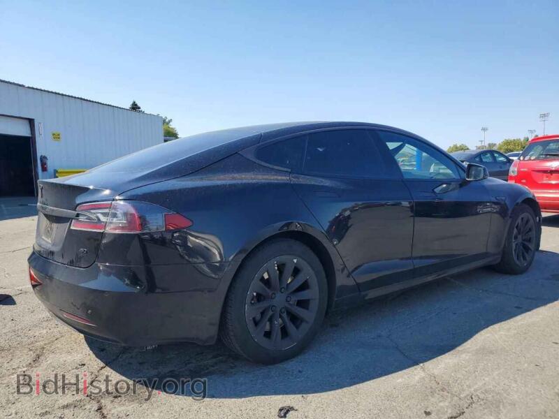 2016 Tesla MODEL S (VIN 5YJSA1E17GF160028) — photo 3 of 12