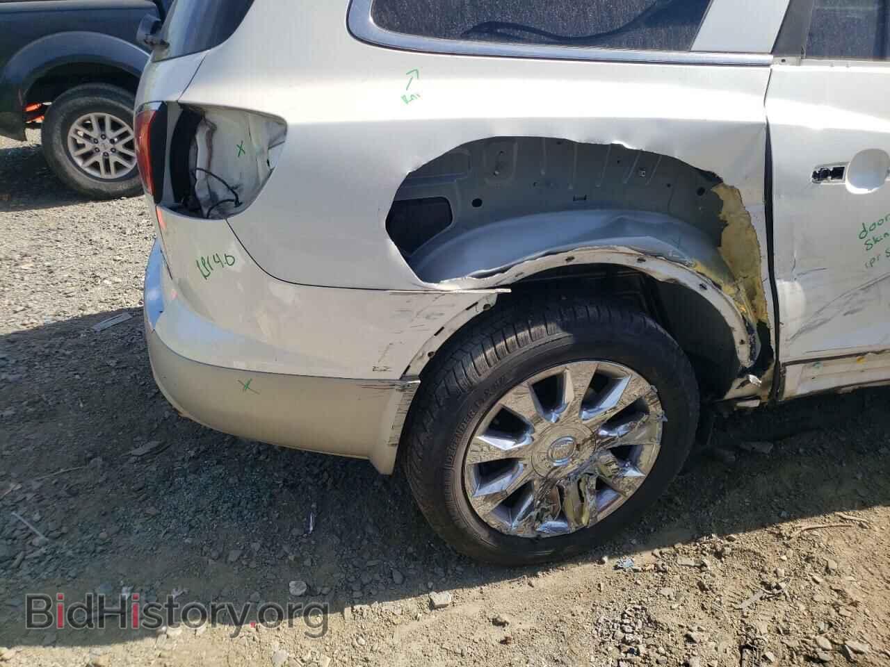 2010 BUICK ENCLAVE - VIN: 5GALVCED5AJ126587 - Photo 9
