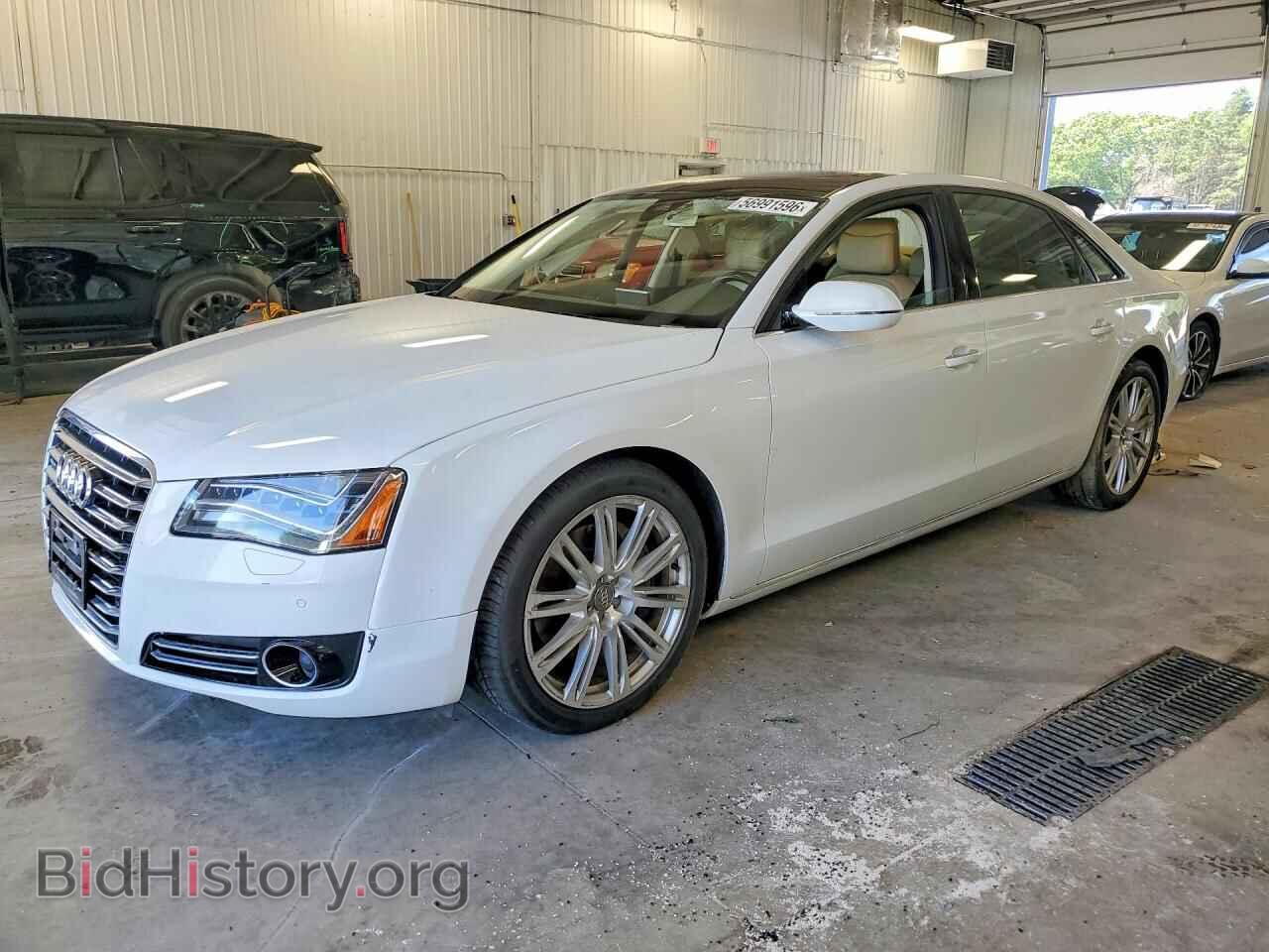 Photo WAURGAFDXEN005782 - AUDI A8 2014