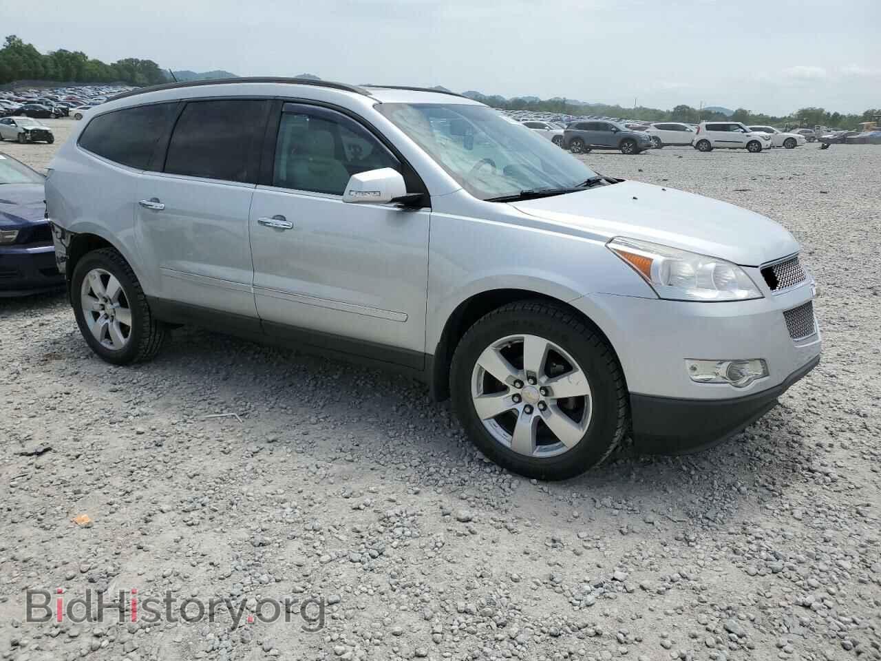2011 CHEVROLET TRAVERSE - VIN: 1GNKRLED7BJ354971 - Фото 4