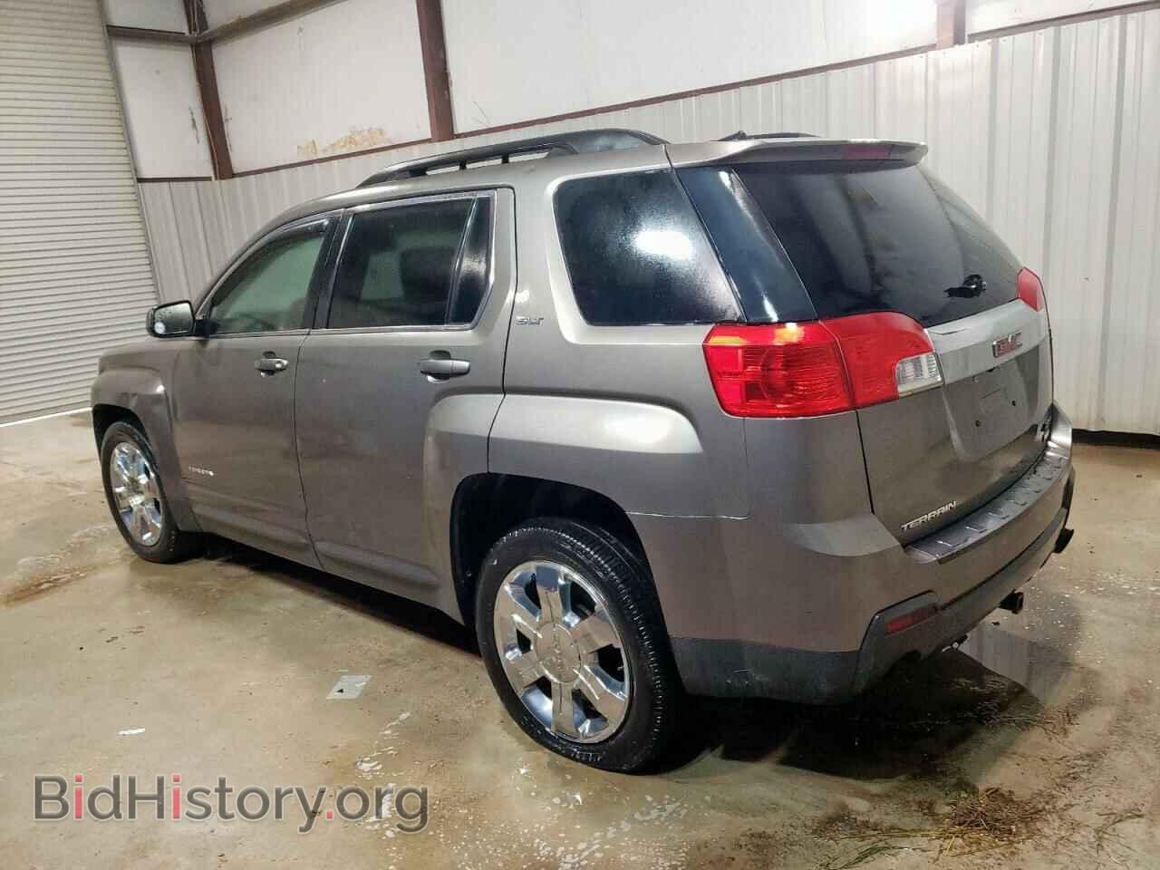 2011 GMC TERRAIN - VIN: 2CTFLUE56B6413021 - Photo 2