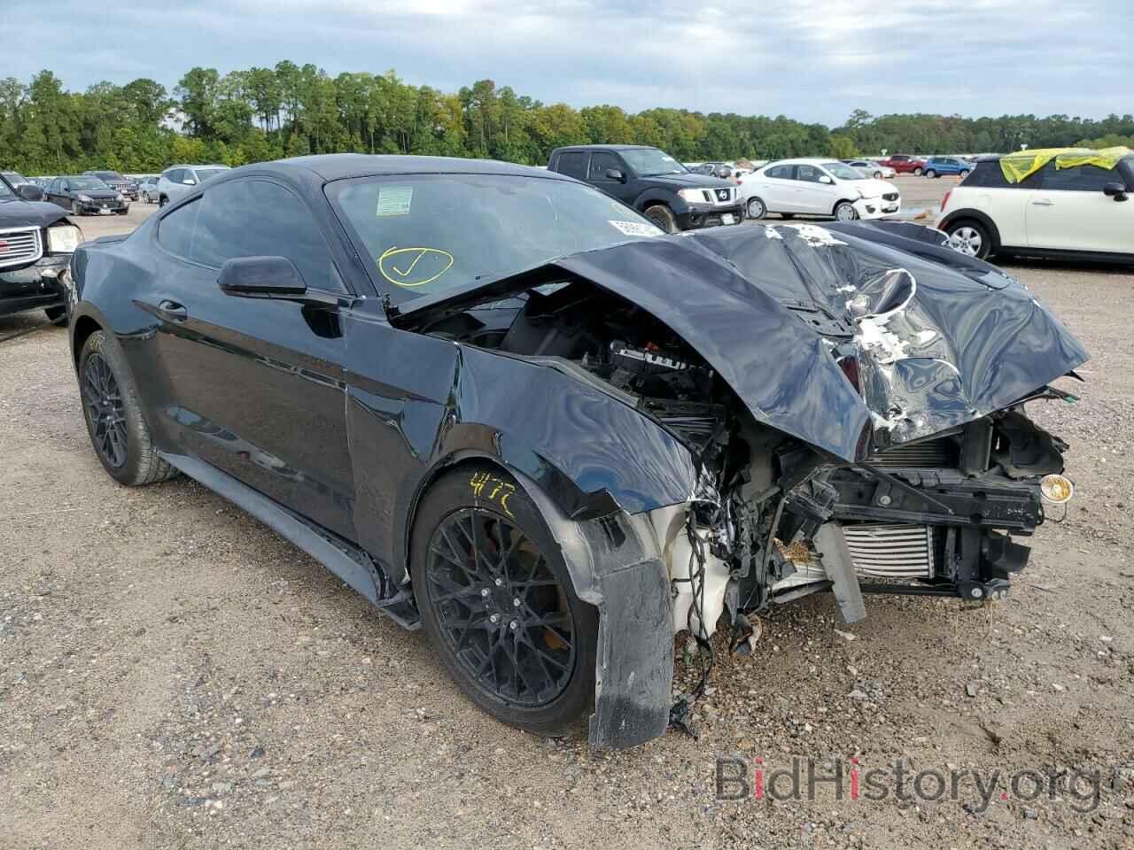 Photo 1FA6P8TH6J5175823 - FORD MUSTANG 2018