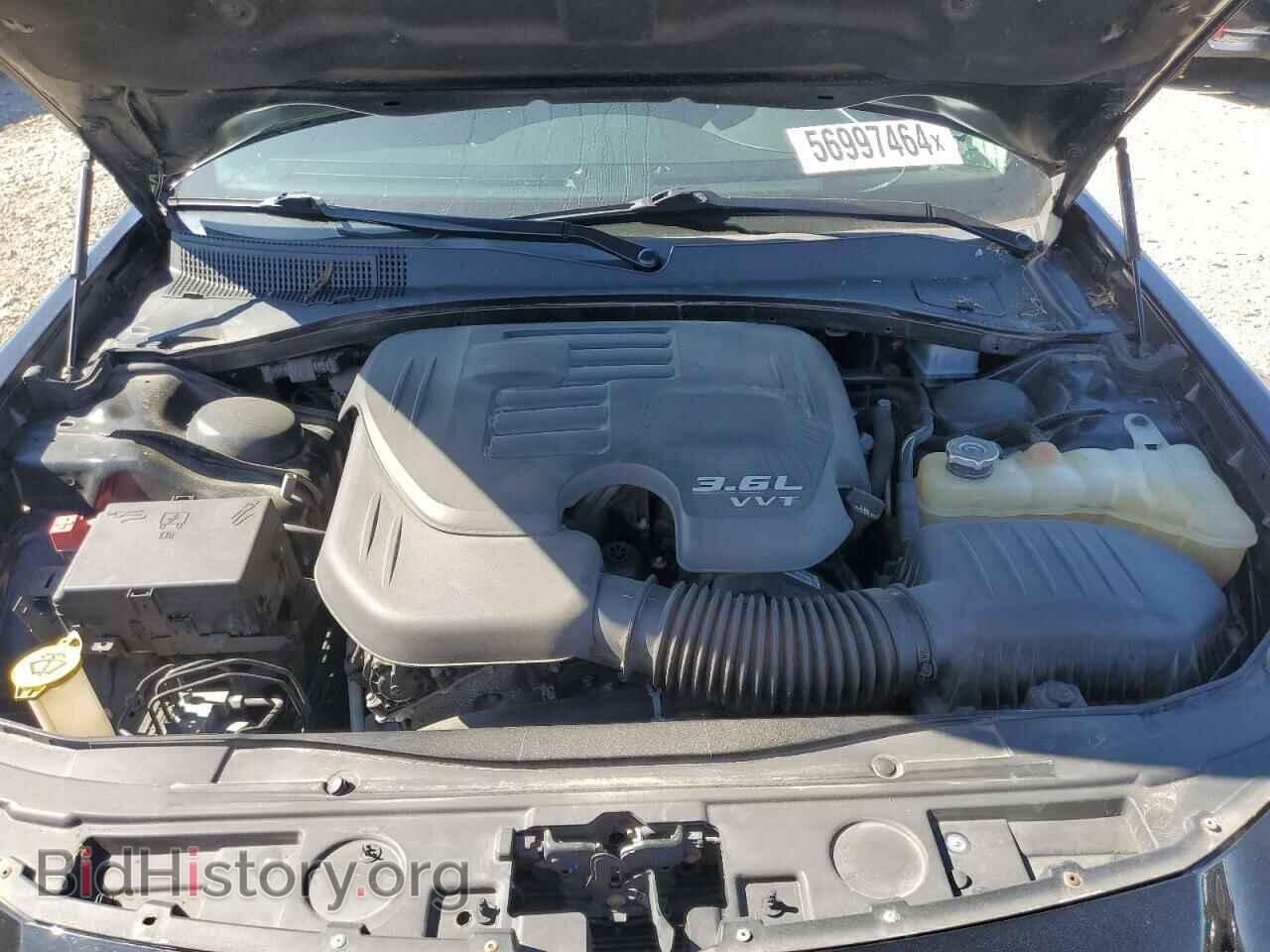2019 CHRYSLER 300 - VIN: 2C3CCAAG4KH614283 - Фото 11