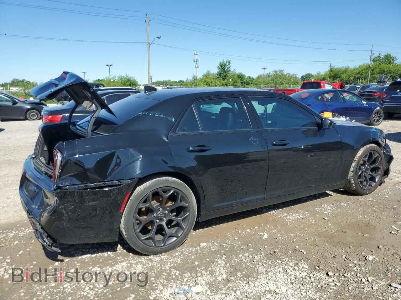 2019 CHRYSLER 300 - VIN: 2C3CCAAG4KH614283 - Фото 3