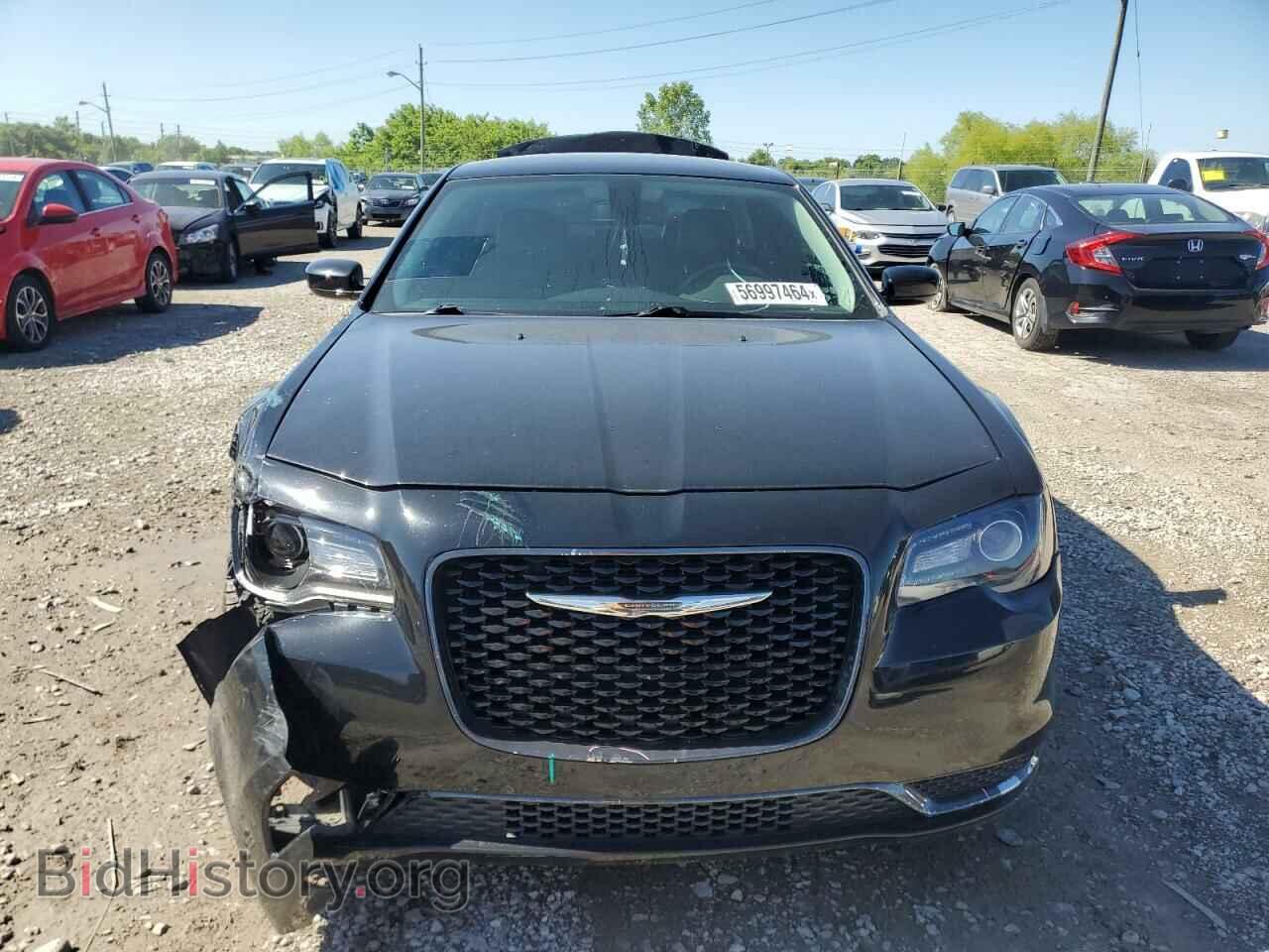 2019 CHRYSLER 300 - VIN: 2C3CCAAG4KH614283 - Фото 5