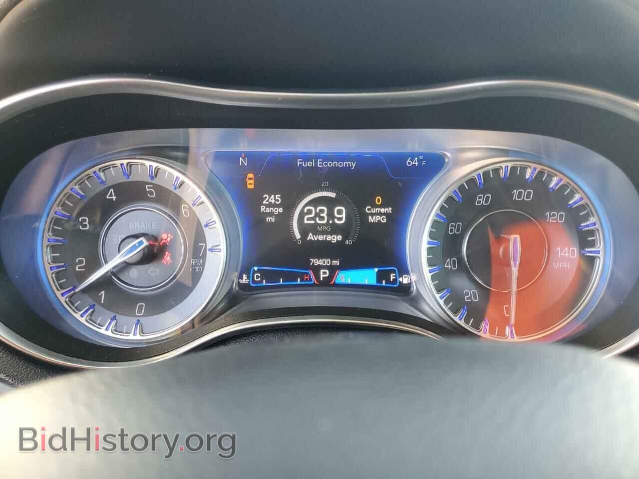 2019 CHRYSLER 300 - VIN: 2C3CCAAG4KH614283 - Фото 9