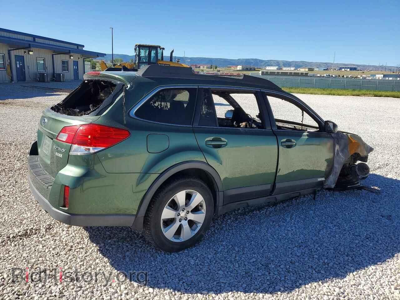 2011 SUBARU OUTBACK - VIN: 4S4BRBFC6B3413632 - Фото 3