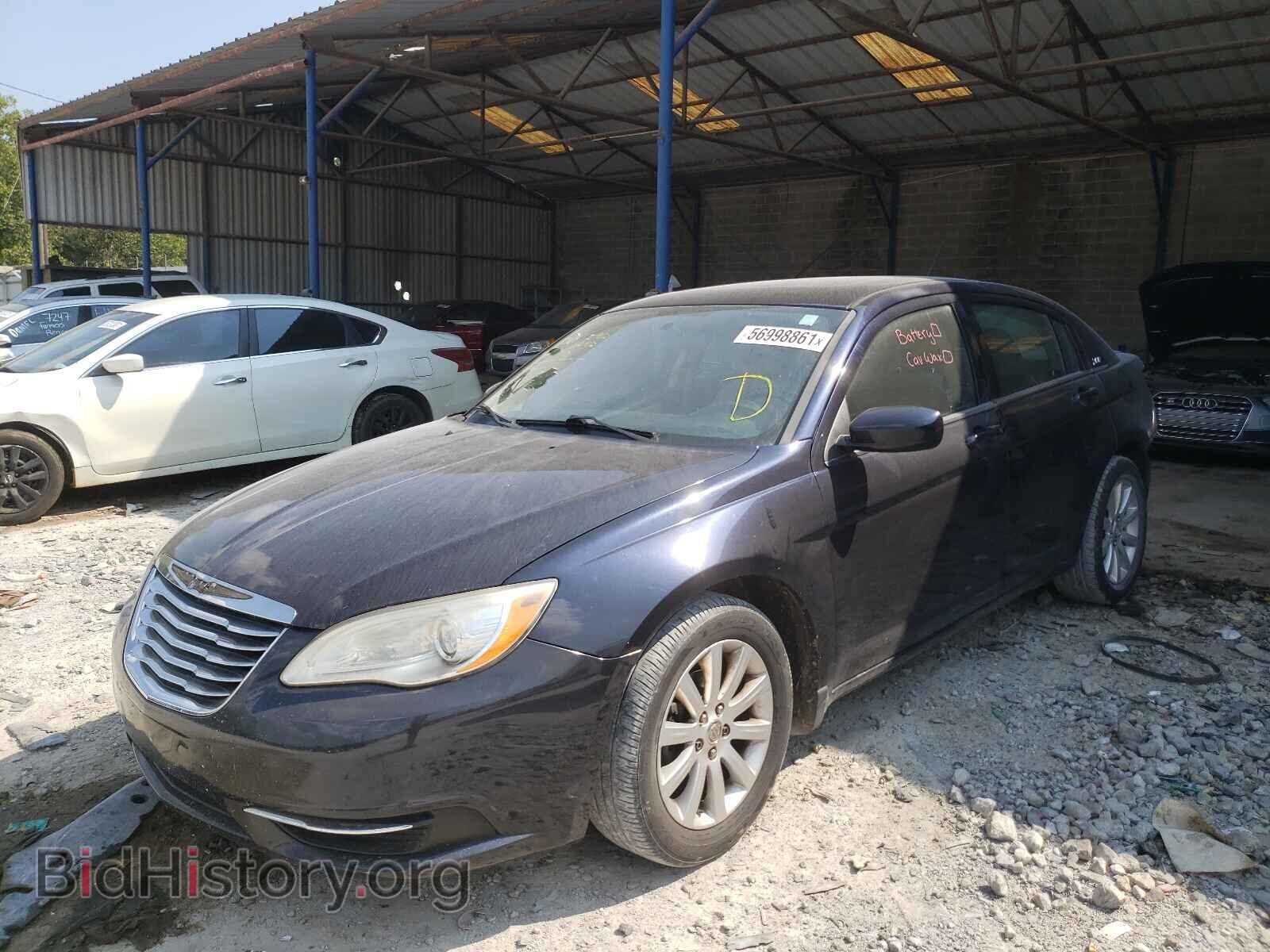2011 CHRYSLER 200 - VIN: 1C3BC1FBXBN525463 - Фото 2