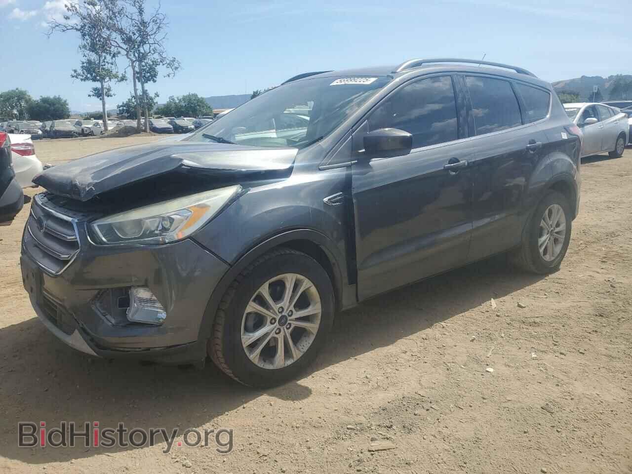 Фотография 1FMCU0GD8HUC09061 - FORD ESCAPE 2017