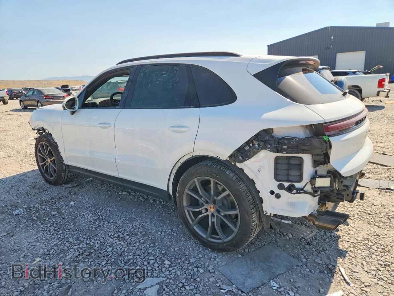 2025 PORSCHE CAYENNE - VIN: WP1AA2AY2SDA03851 - Photo 2