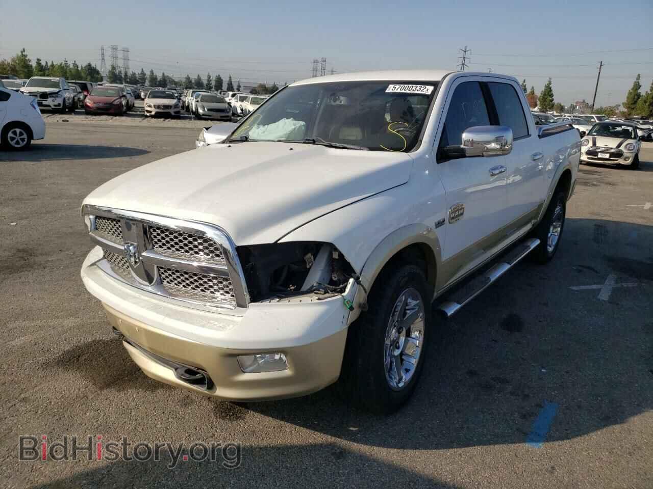 2011 DODGE RAM 1500 - VIN: 1D7RB1CT3BS662021 - Фото 2