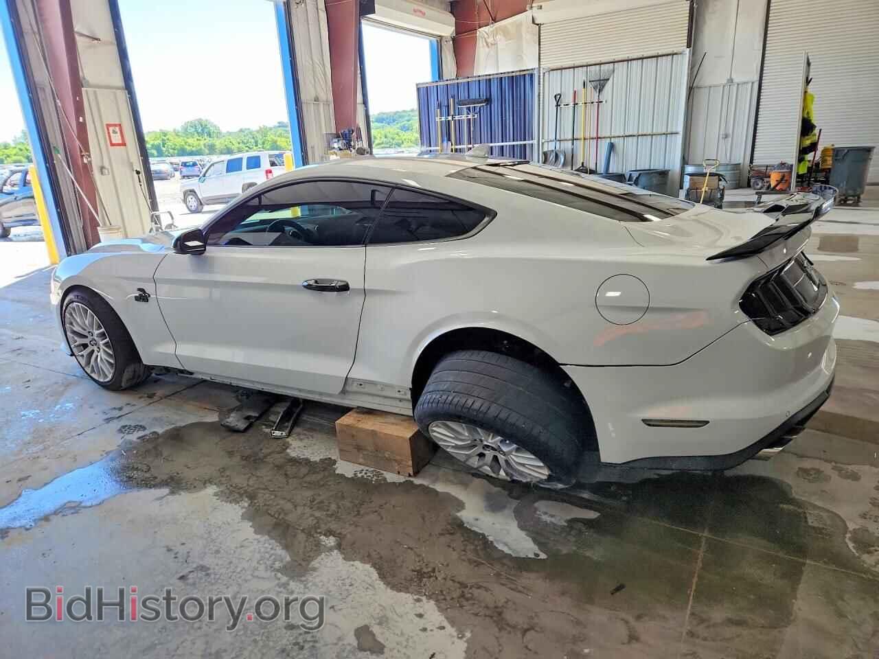 2021 FORD MUSTANG - VIN: 1FA6P8CF9M5151423 - Photo 2