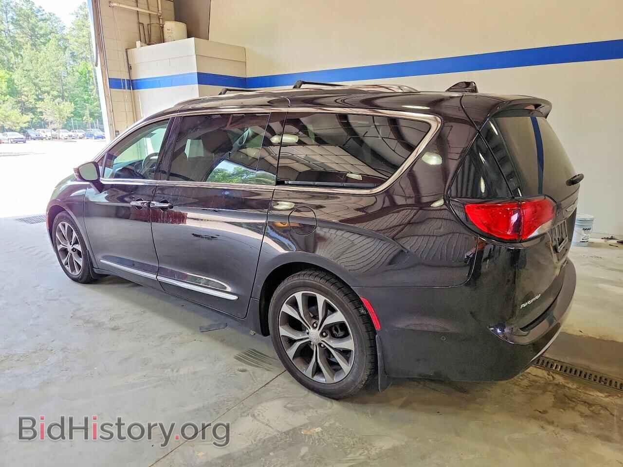 2017 CHRYSLER PACIFICA - VIN: 2C4RC1GG2HR544590 - Photo 2