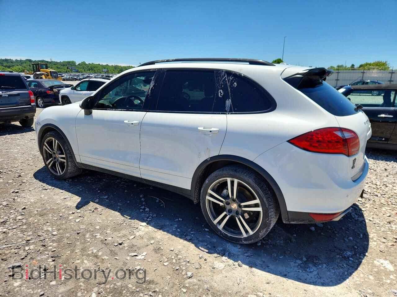 2012 PORSCHE CAYENNE - VIN: WP1AB2A22CLA49955 - Photo 2