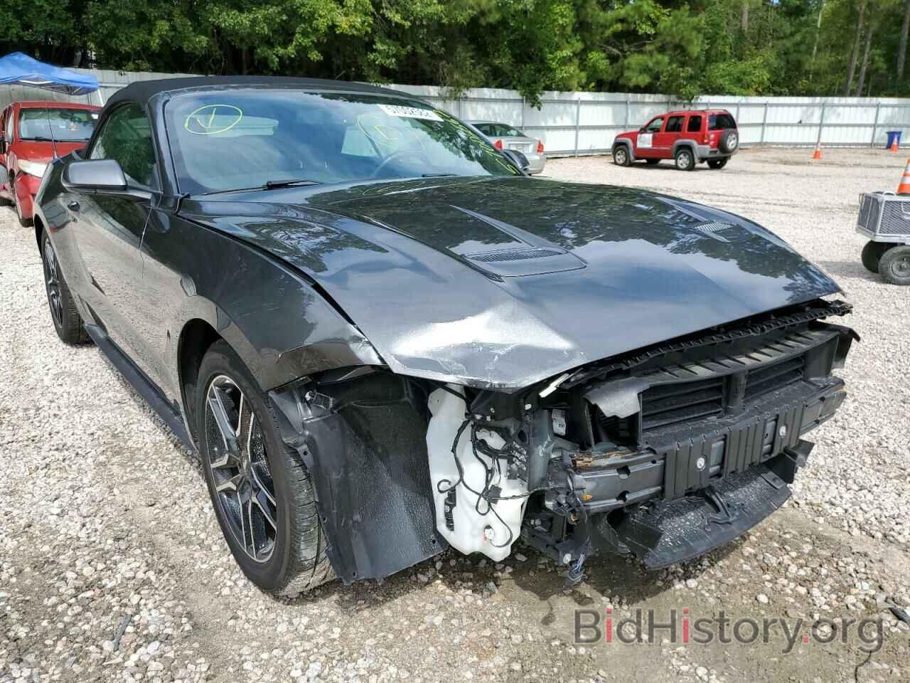 Photo 1FATP8UH9L5102708 - FORD MUSTANG 2020