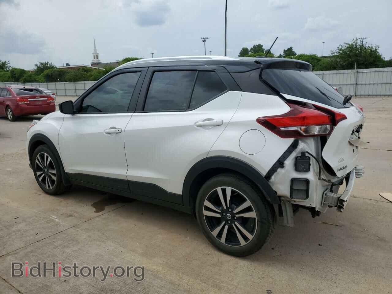 2019 NISSAN KICKS - VIN: 3N1CP5CU3KL568840 - Фото 2
