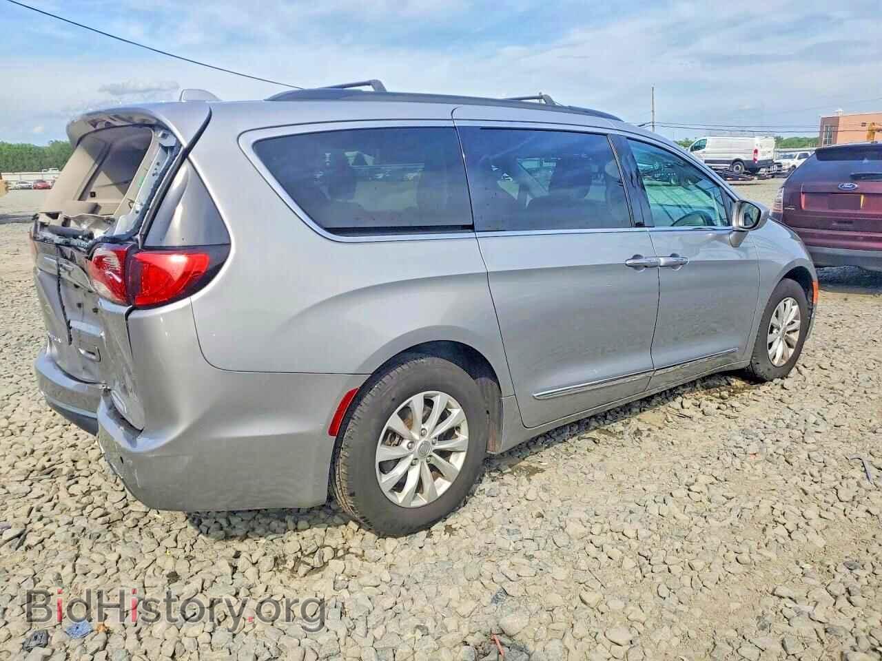 2017 CHRYSLER PACIFICA - VIN: 2C4RC1BGXHR613551 - Photo 3