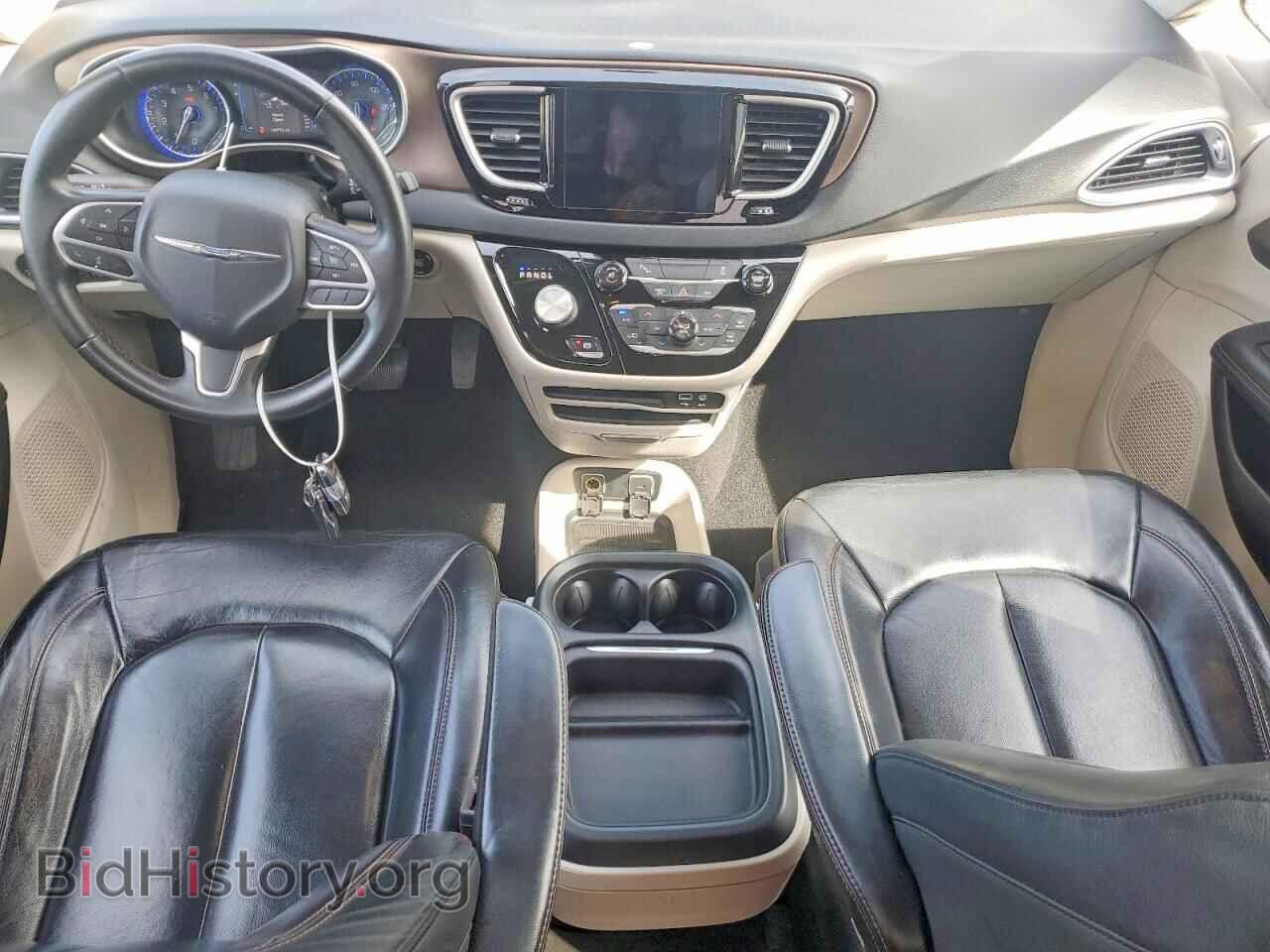 2017 CHRYSLER PACIFICA - VIN: 2C4RC1BGXHR613551 - Photo 8