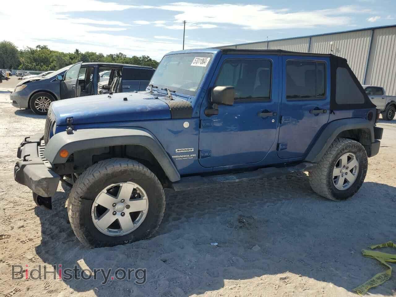 Photo 1J4BA3H11AL182905 - JEEP WRANGLER 2010