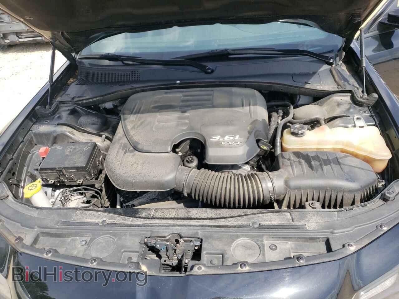 2019 CHRYSLER 300 - VIN: 2C3CCABG2KH654036 - Фото 7