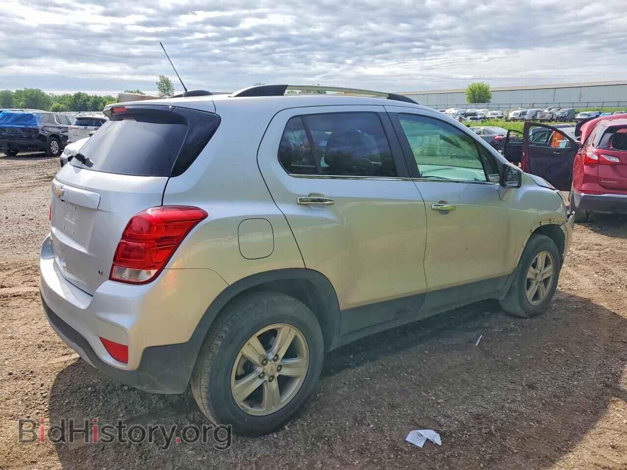 2020 CHEVROLET TRAX - VIN: KL7CJPSB9LB025146 - Photo 3