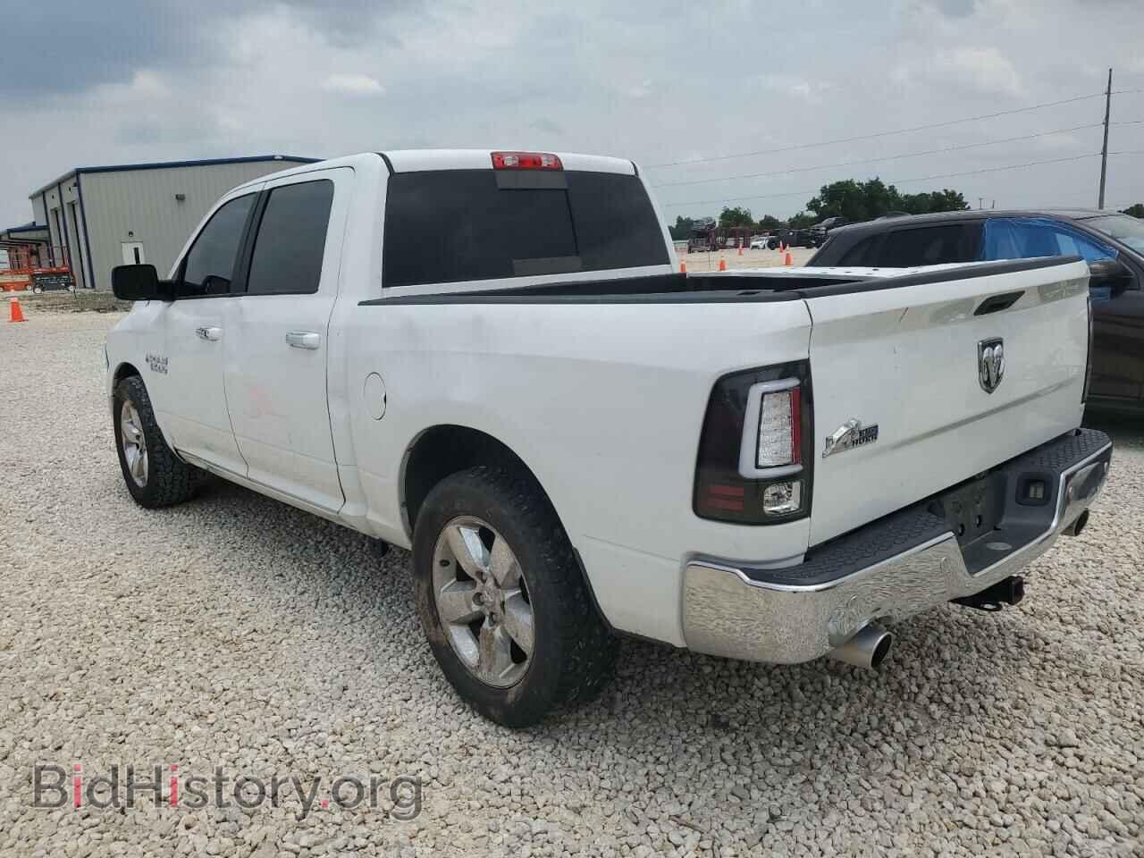 2017 RAM 1500 - VIN: 3C6RR6LT5HG604907 - Photo 2