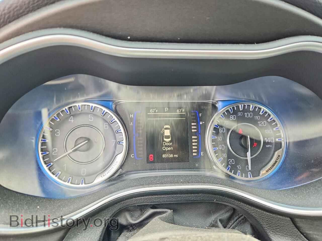 2016 CHRYSLER 200 - VIN: 1C3CCCAB1GN142333 - Фото 9