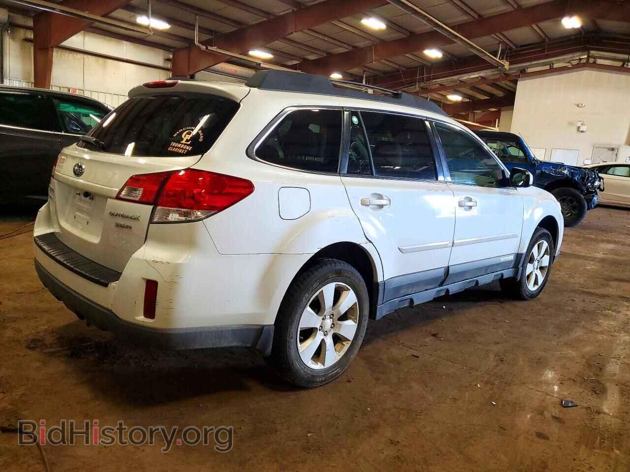 2011 SUBARU OUTBACK - VIN: 4S4BRDAC1B2443176 - Фото 3