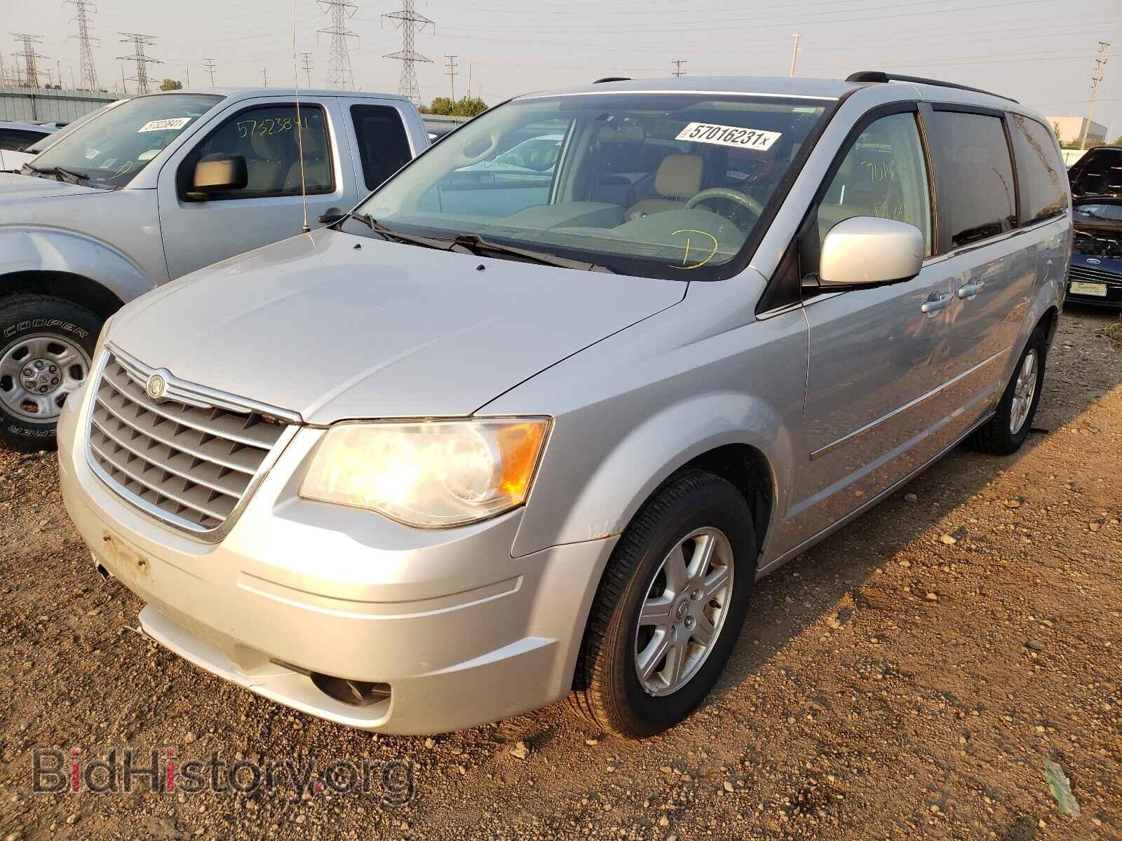 2010 CHRYSLER MINIVAN - VIN: 2A4RR5D1XAR450611 - Фото 2