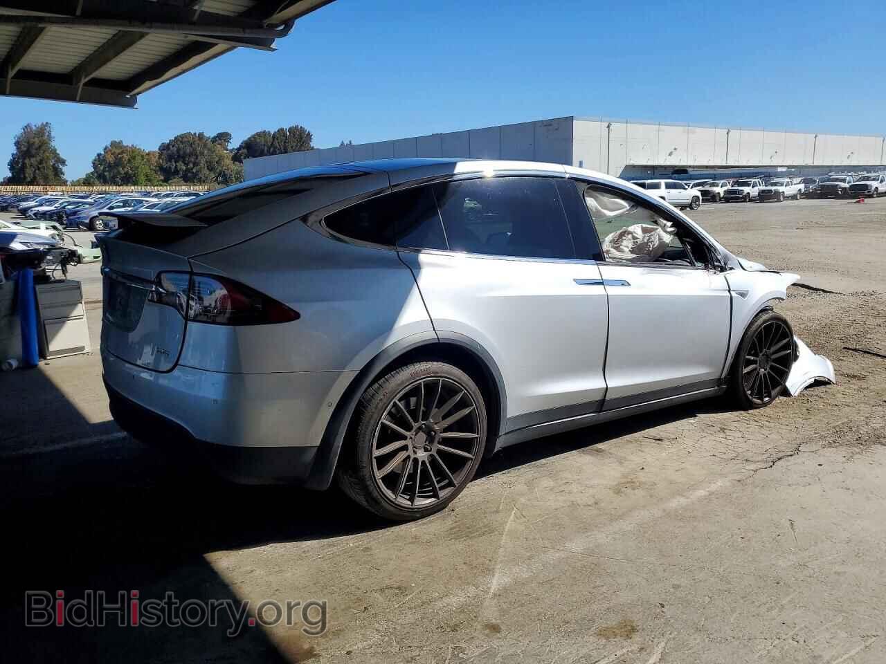 2016 TESLA MODEL X - VIN: 5YJXCBE20GF021180 - Фото 3