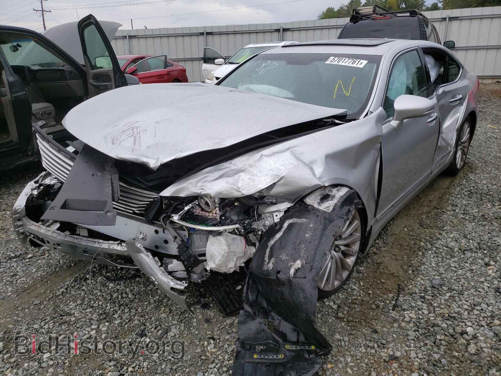 2015 LEXUS LS460 - VIN: JTHCL5EF3F5024138 - Photo 2
